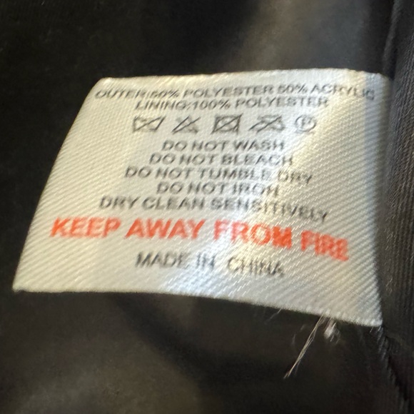 Pretty Little Thing Amaria Black Shaggy Faux Fur Jacket Size UK 8 - Picture 4 of 9